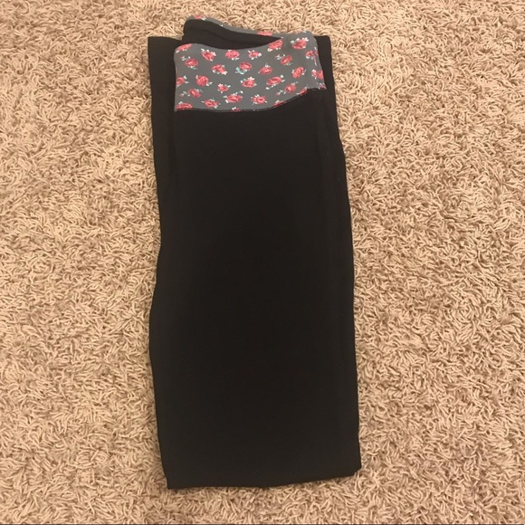🛍 3/$24 BUNDLE SO Bootcut Yoga Pants Size Small - Picture 9 of 16
